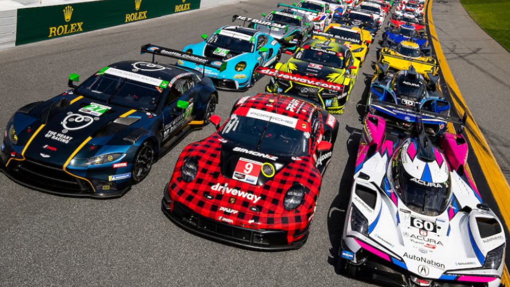 IMSA cars in qualifying session
